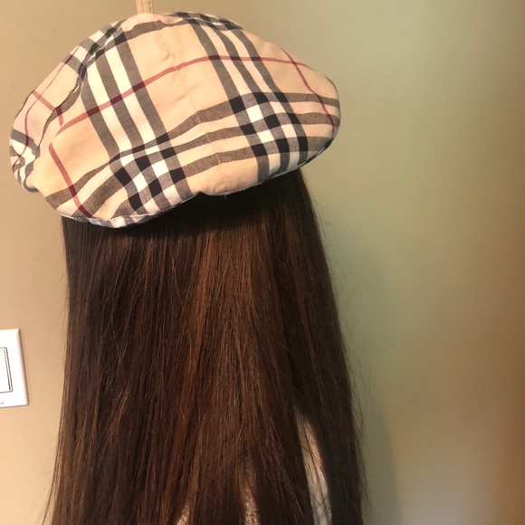 Burberry Accessories - Burberry Nova Check/Reversible Beret